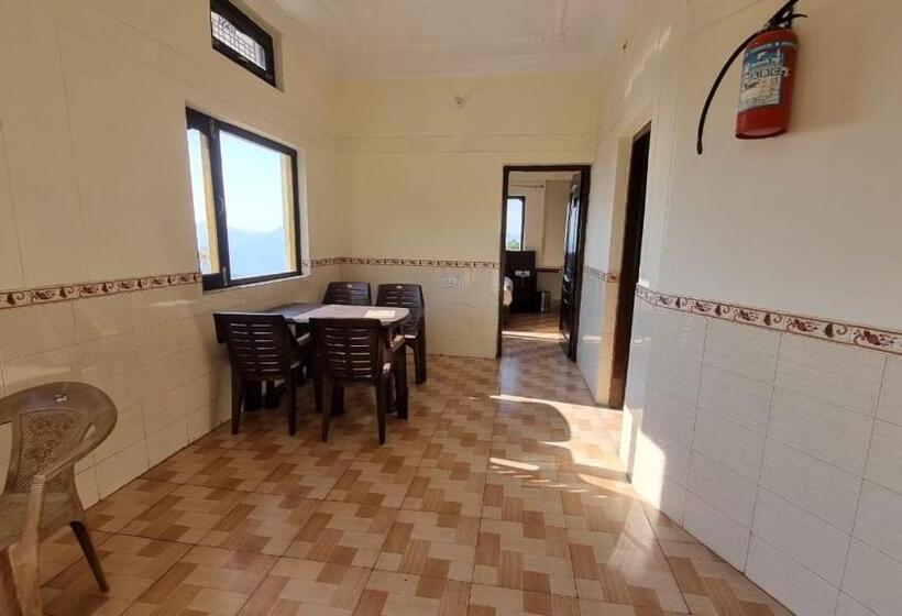 בית מלון כפרי Star Wood