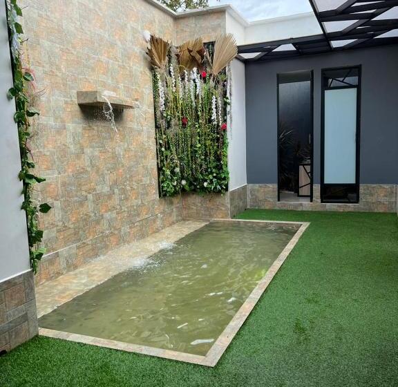 هتل Suites Lounge La Viga