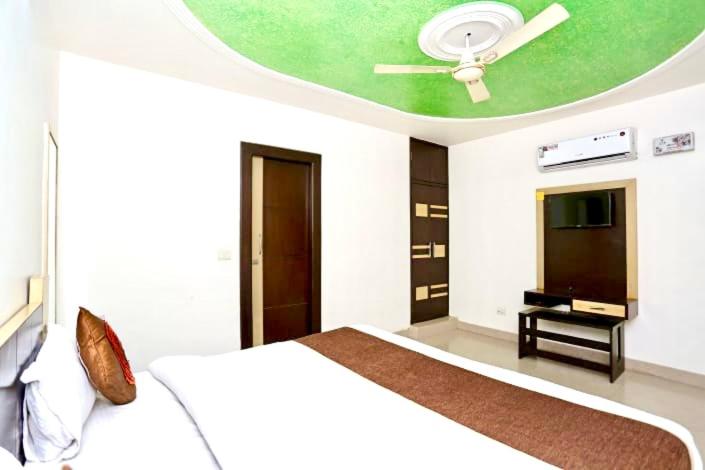 هتل The Boston Rooms