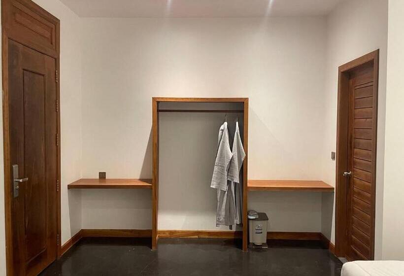 فندق Uma Residence