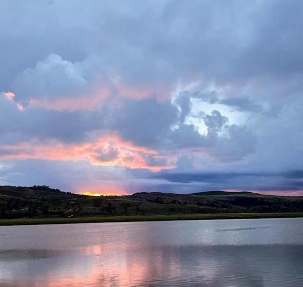 בית מלון כפרי Urus Beluxia