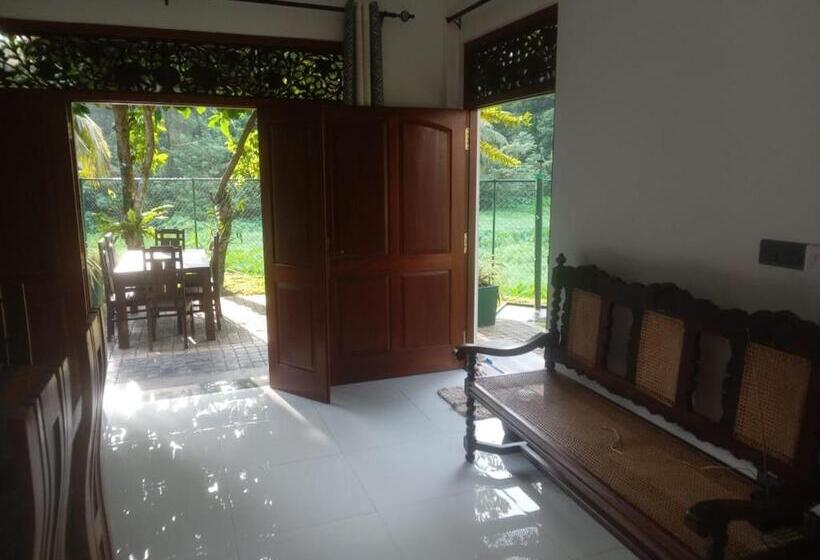 ホテル Viila Aurora