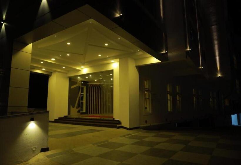 ホテル Vpn Regency