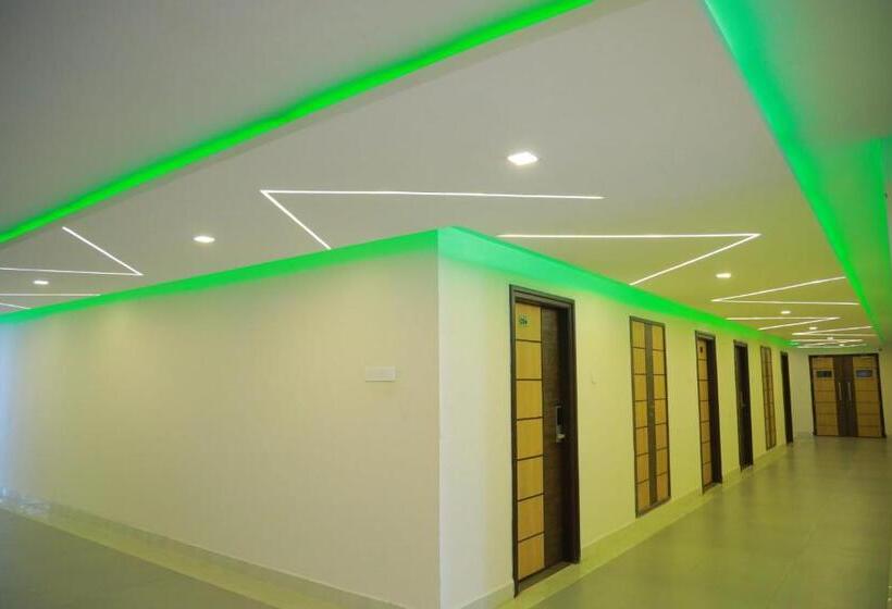 ホテル Vpn Regency