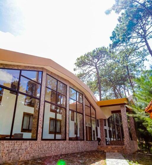 La Ocotera Hotel De Montaña