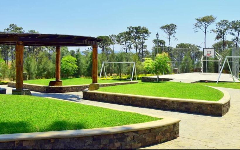 La Ocotera Hotel De Montaña