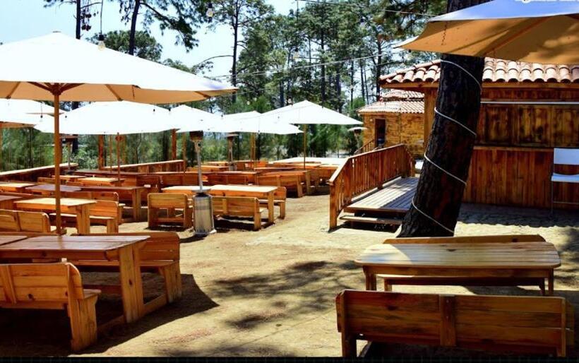 La Ocotera Hotel De Montaña