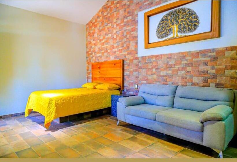 La Ocotera Hotel De Montaña