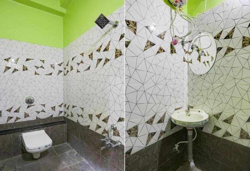 Oyo Hotel Raj Guest House