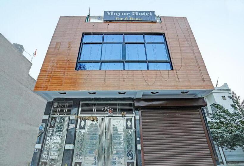 Oyo Mayur Hotel & Guest House