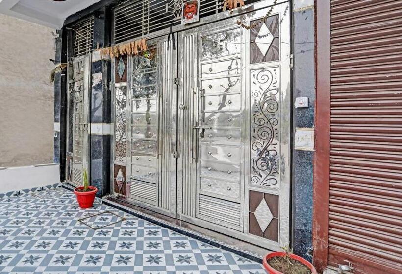 Oyo Mayur Hotel & Guest House