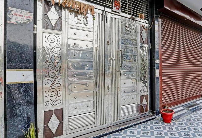 Oyo Mayur Hotel & Guest House