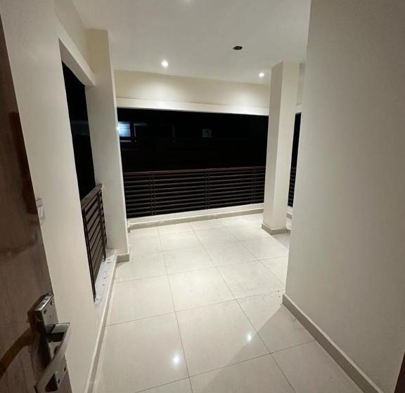 פנסיון Aliza Stay