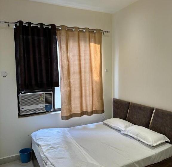 פנסיון Aliza Stay