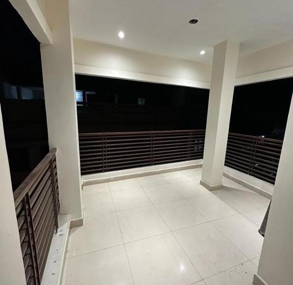 פנסיון Aliza Stay