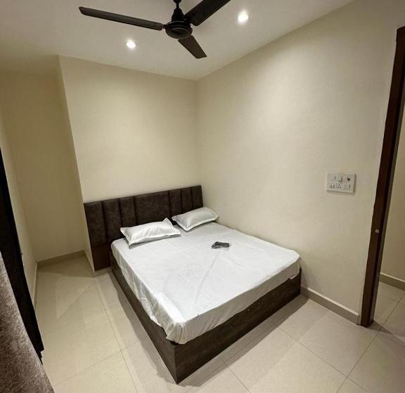 פנסיון Aliza Stay