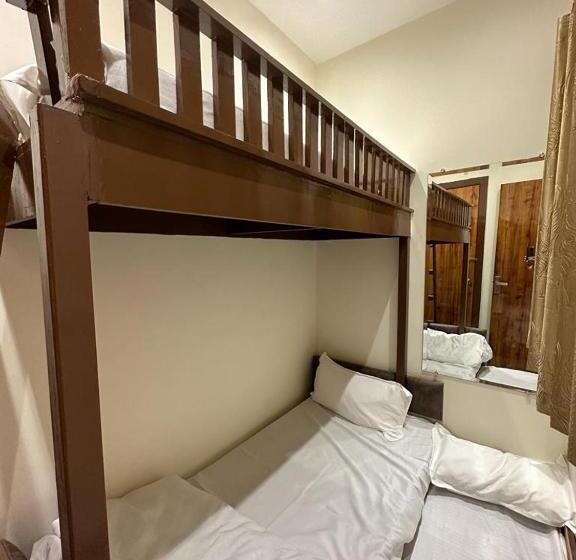 פנסיון Aliza Stay