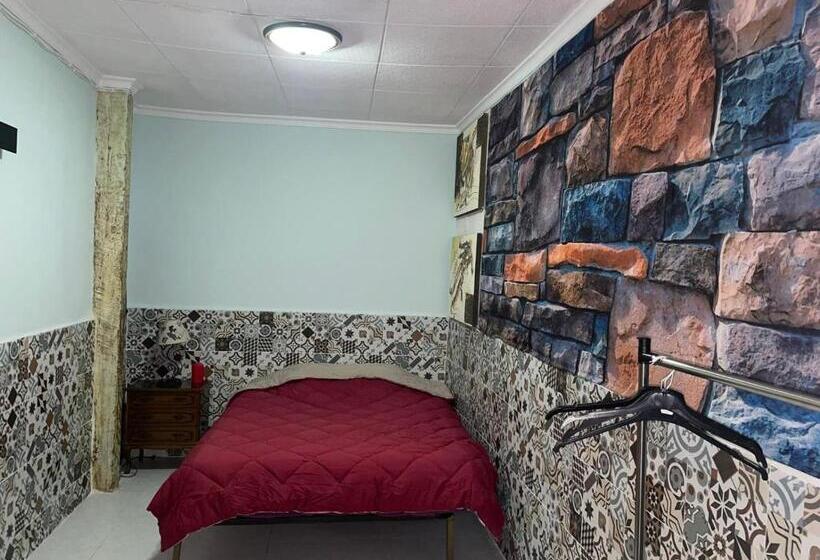 פנסיון Habitación En Casa Compartida