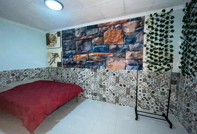פנסיון Habitación En Casa Compartida