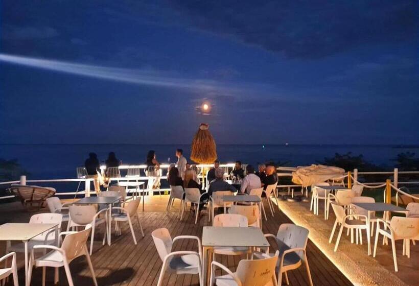 פנסיון Bahía De Montecarlo