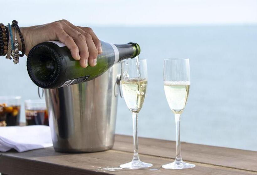 פנסיון Bahía De Montecarlo