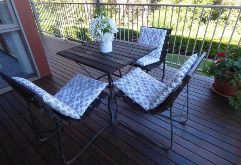 פנסיון Bluff House