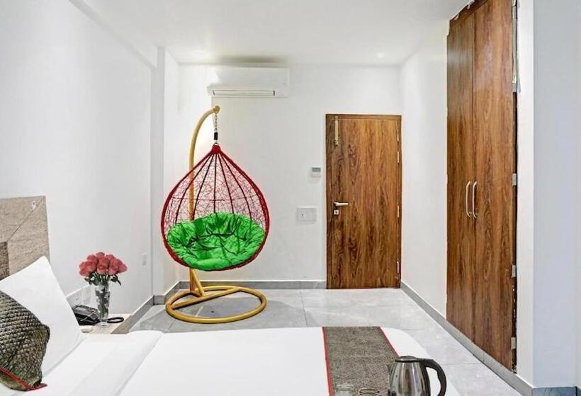 ペンション Boutique Hotel Blue Shine Noida