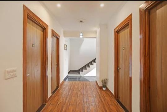 Пансион Boutique Hotel Vivaan Suites