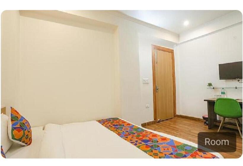 Пансион Boutique Hotel Vivaan Suites