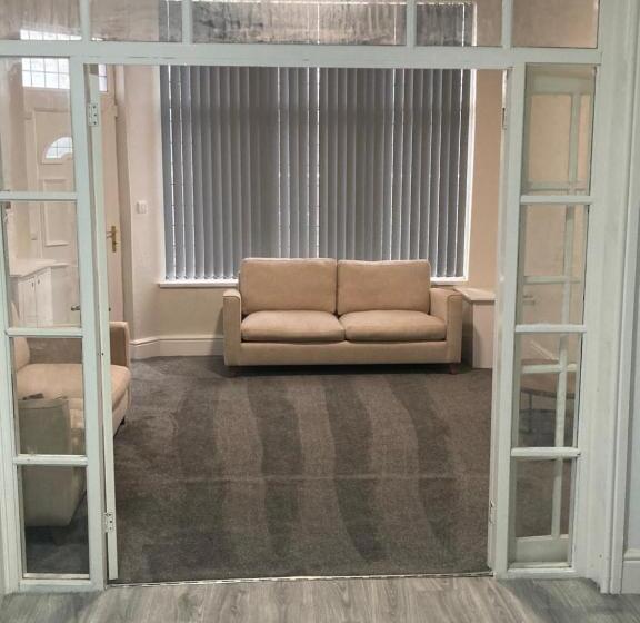 פנסיון Riverside By Teil