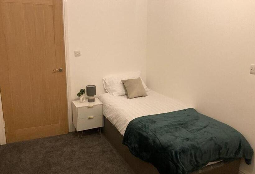 פנסיון Riverside By Teil