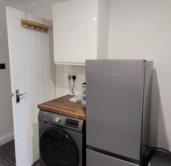 Пансион Calmhaven Apartment