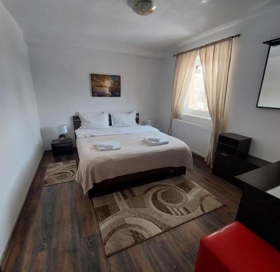 بنسيون Casa Tamara