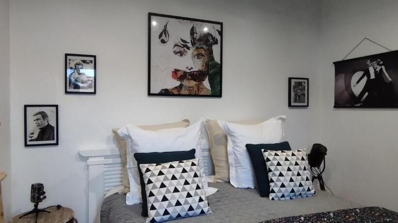 פנסיון Claire & Co Chambre D Hôtes