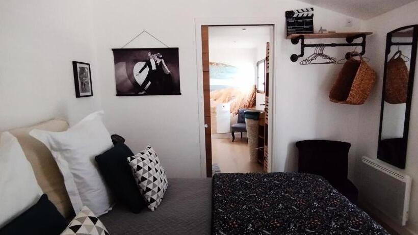 פנסיון Claire & Co Chambre D Hôtes