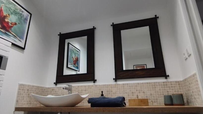 Пансион Claire & Co Chambre D Hôtes