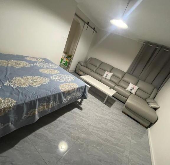 Пансион Easy Way Scarborough