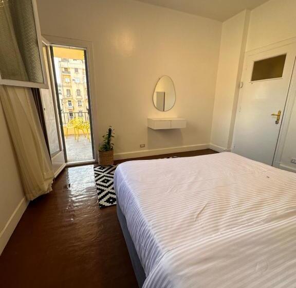 پانسیون Economy Room In Downtown