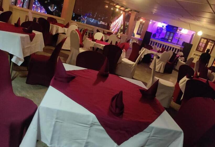 Пансион Grand Colonial Viveka