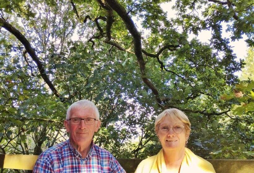 膳宿费 Cabane Perchée Avec Terrasses, Salle De Bain, Kitchenette, Petit Déjeuner Inclus Et Accès Piscine