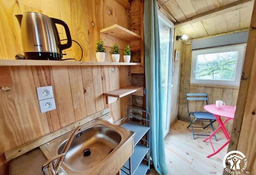 膳宿费 Cabane Perchée Avec Terrasses, Salle De Bain, Kitchenette, Petit Déjeuner Inclus Et Accès Piscine