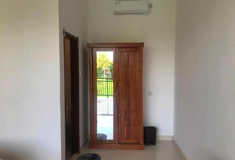 بنسيون Henrynatha Guesthouse