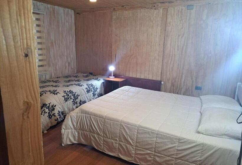 بنسيون Hostal Carhuello