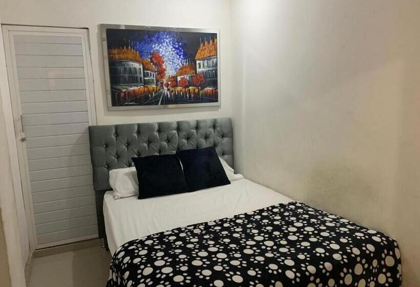 펜션 Hostal La Casa De Mi Abuela