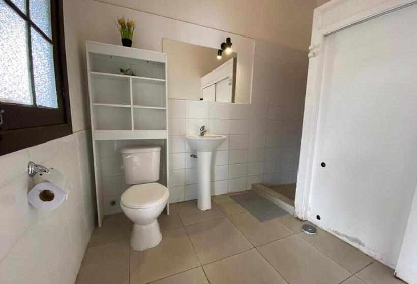 بنسيون Hostal La Casona