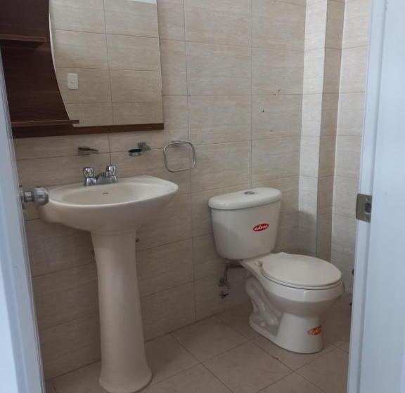 پانسیون Hostal Vinos De Mérida