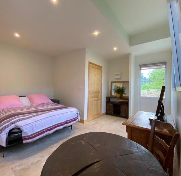 פנסיון Mon Studio   Pressoir