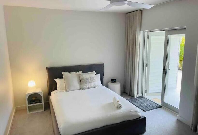 פנסיון Ocean Lake Oasis