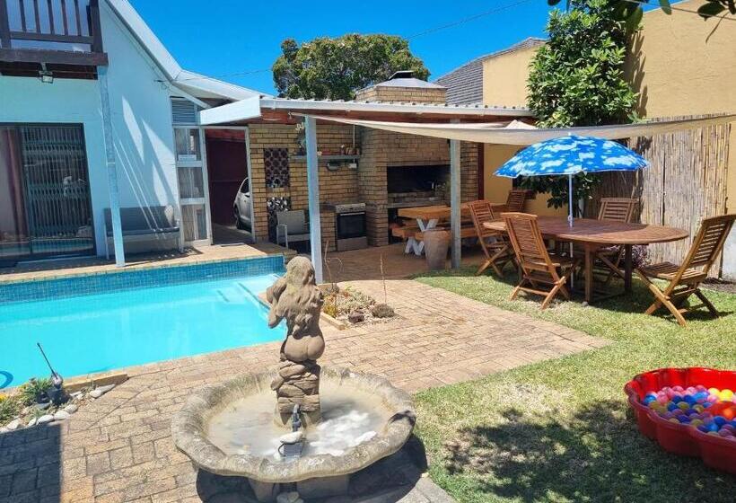 פנסיון Tranquil Paradise