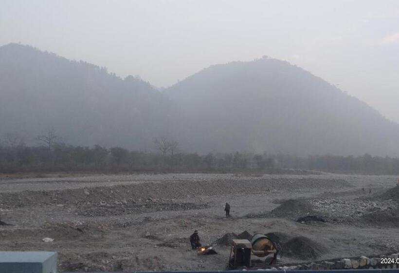 Пансион Sunline Hybe